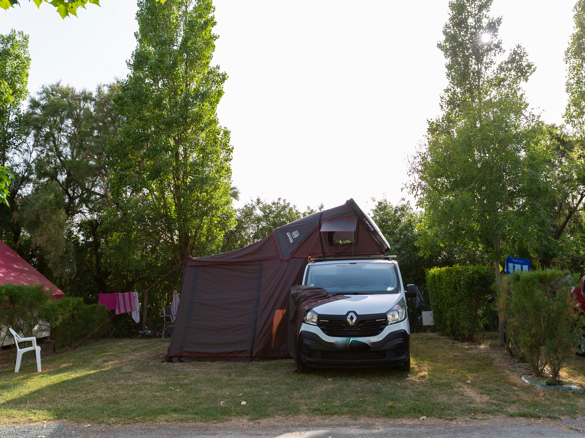 Emplacement tente, vans et camping-car en camping en Vendée