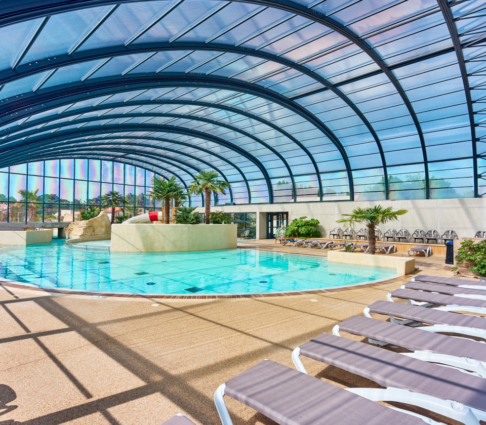 cottages in vendee with pools